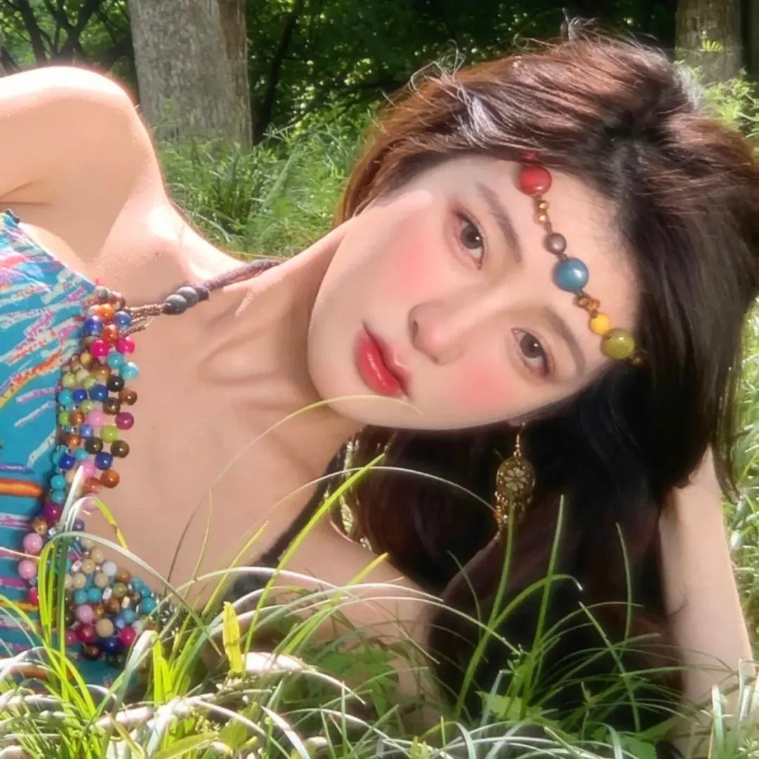 完蛋，我被她们包围了